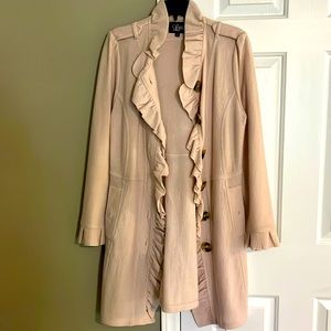 Luii size Large lightweight wool coat with ruffles and oversized buttons pink